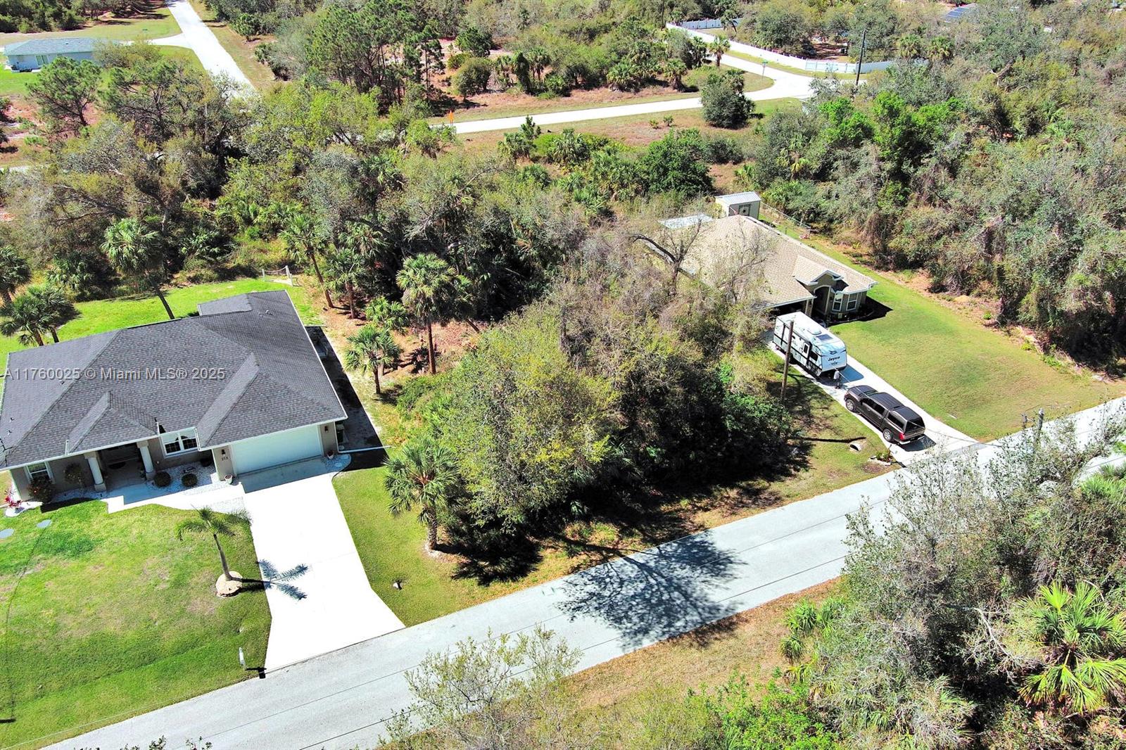 205 Ferdon Cir Property Photo 2