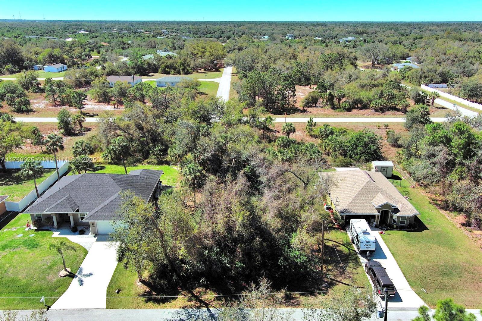 205 Ferdon Cir Property Photo 8
