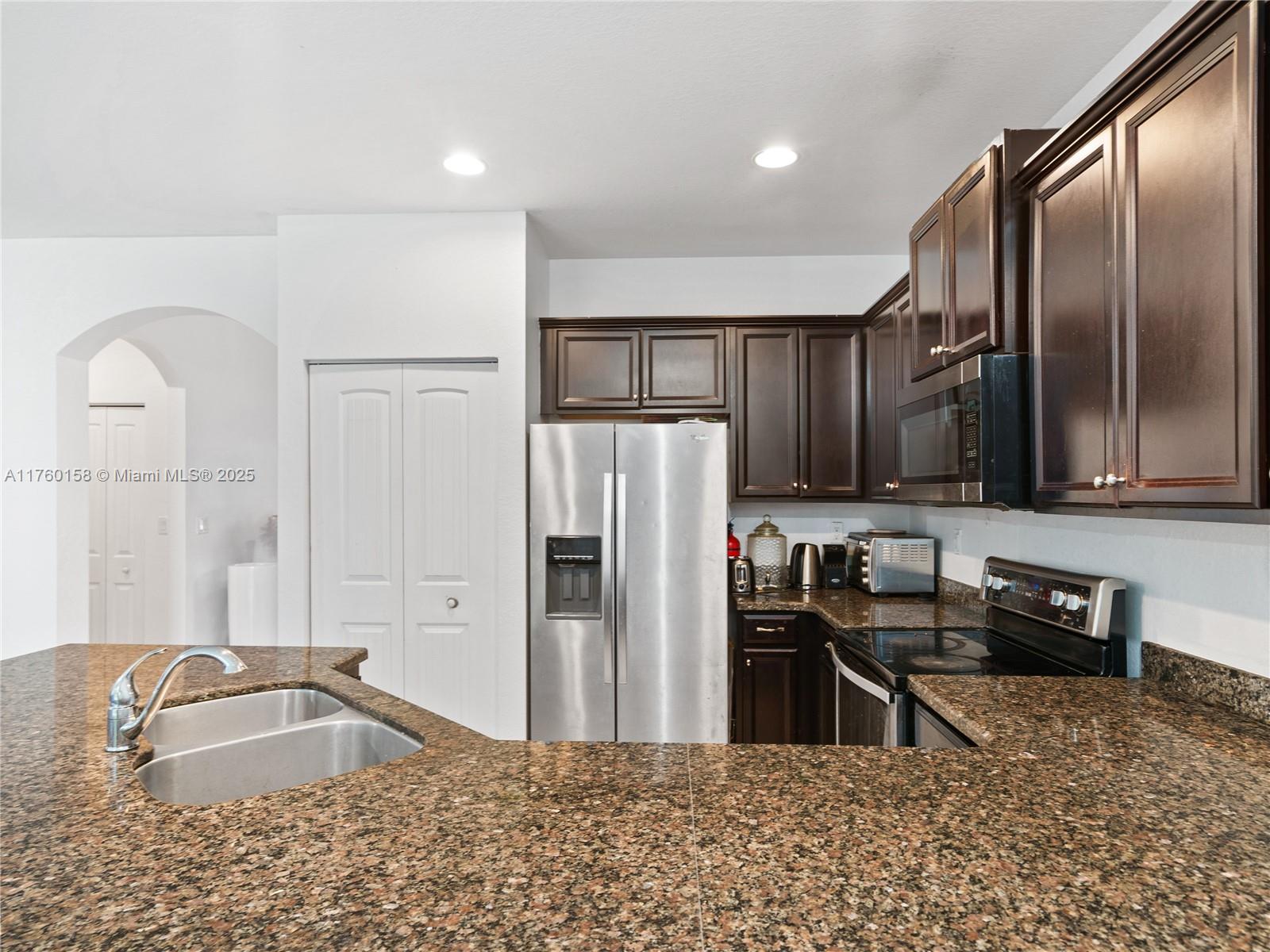 25051 Sw 118th Ct Property Photo 7