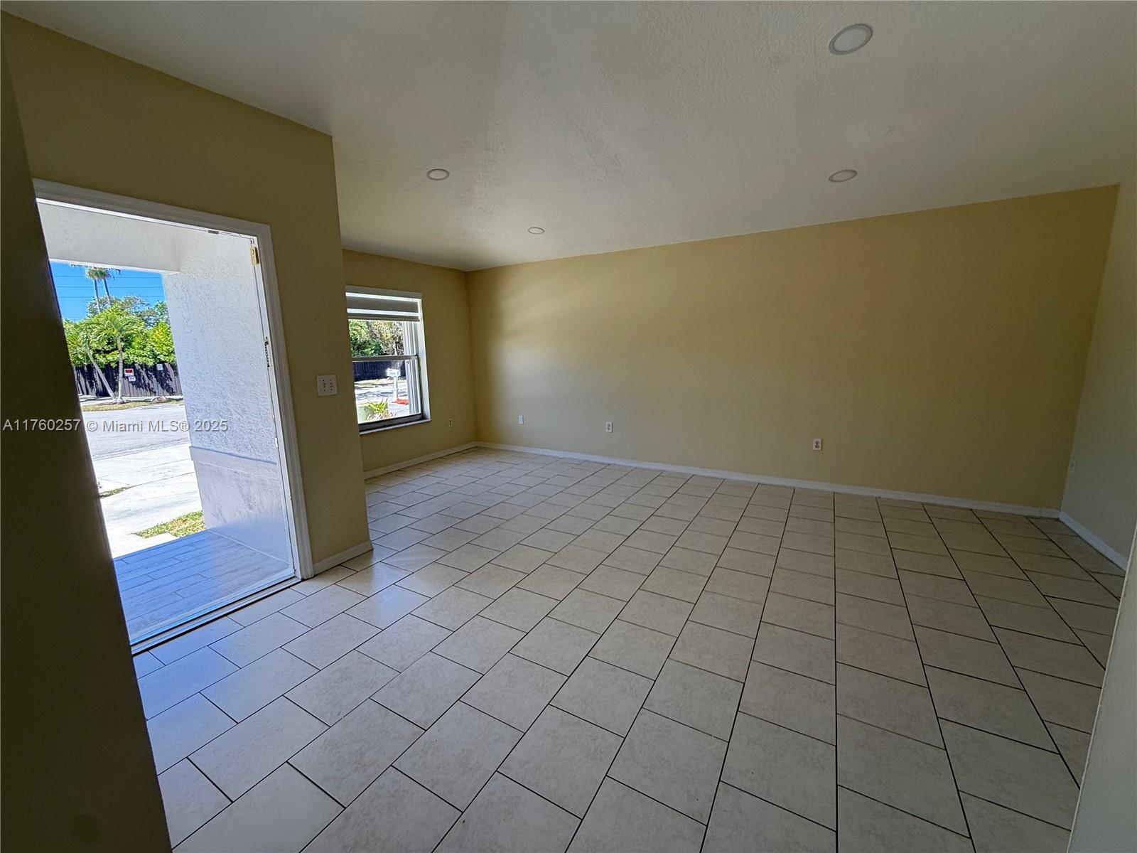 28335 Sw 136th Ave Property Photo 3