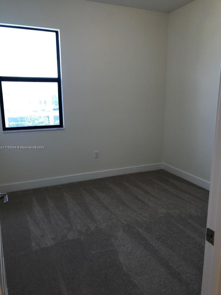 10431 Nw 82nd St 5 Property Photo 8