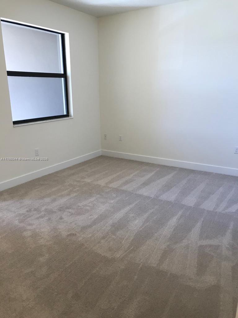 10431 Nw 82nd St 5 Property Photo 12