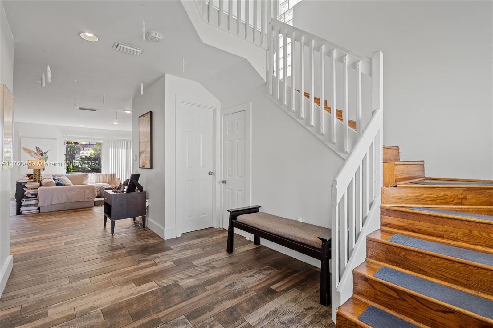 20025 Ne 6th Ct Cir Property Photo 3