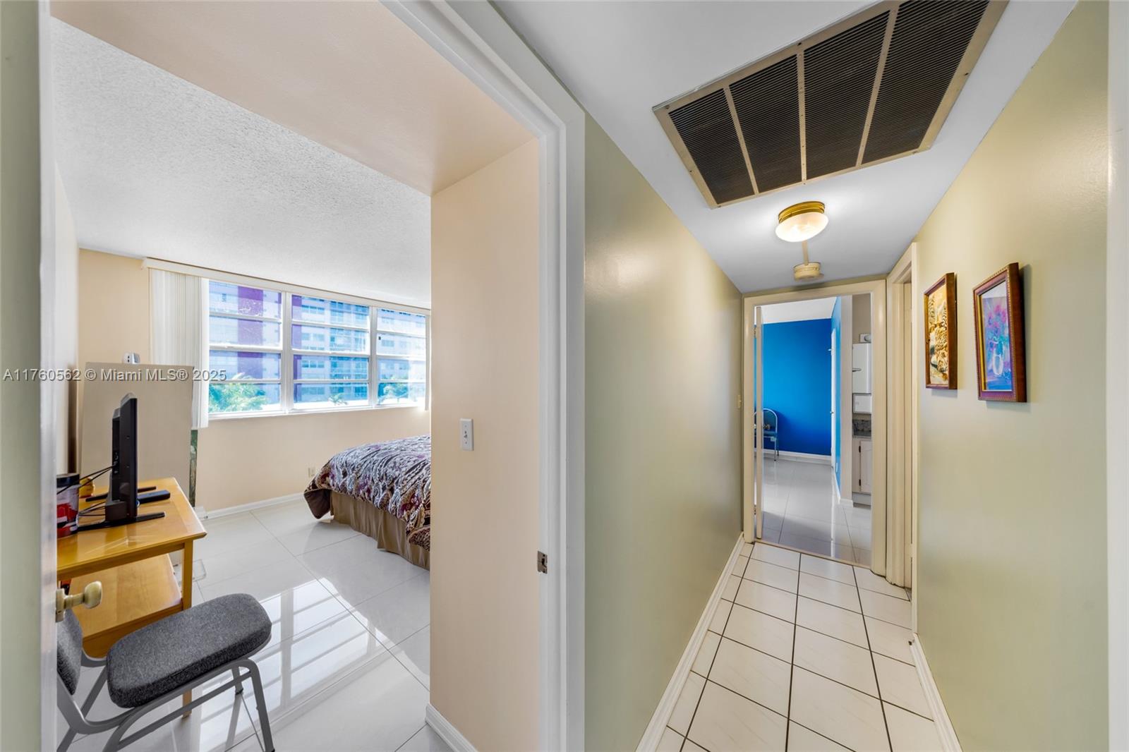 3113 S Ocean Dr 506 Property Photo 17