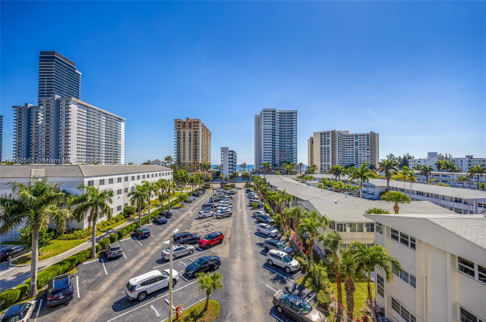 3113 S Ocean Dr 506 Property Photo 24