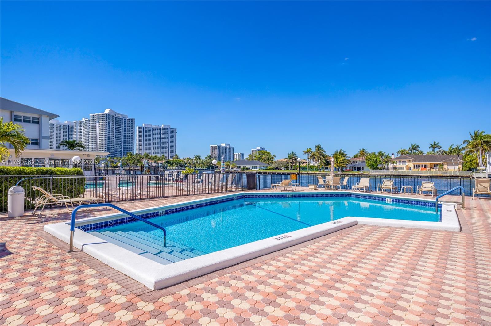 3113 S Ocean Dr 506 Property Photo 26