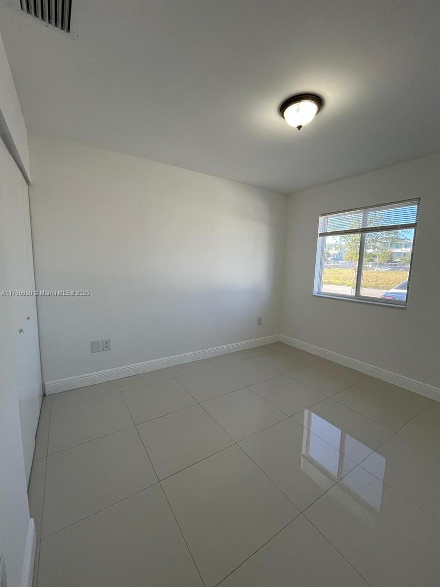 13724 Sw 258th Ln Property Photo 6