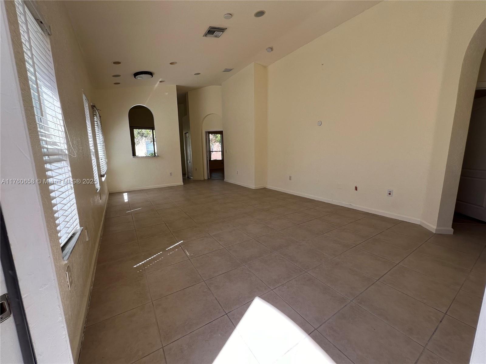2240 Portofino Ave 2240 Property Photo 1