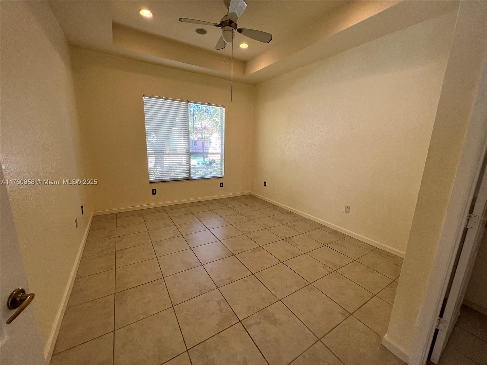 2240 Portofino Ave 2240 Property Photo 5