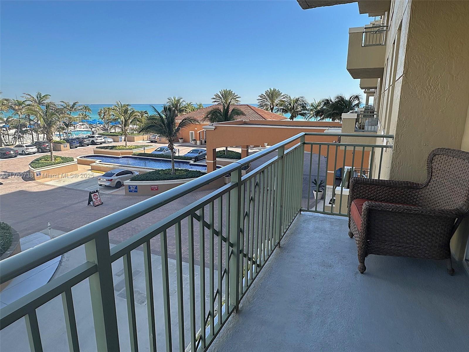 2080 S Ocean Drive 304 Property Photo