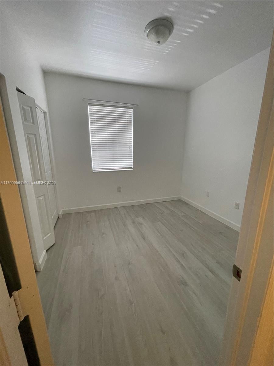 3205 Se 7th St Property Photo 16