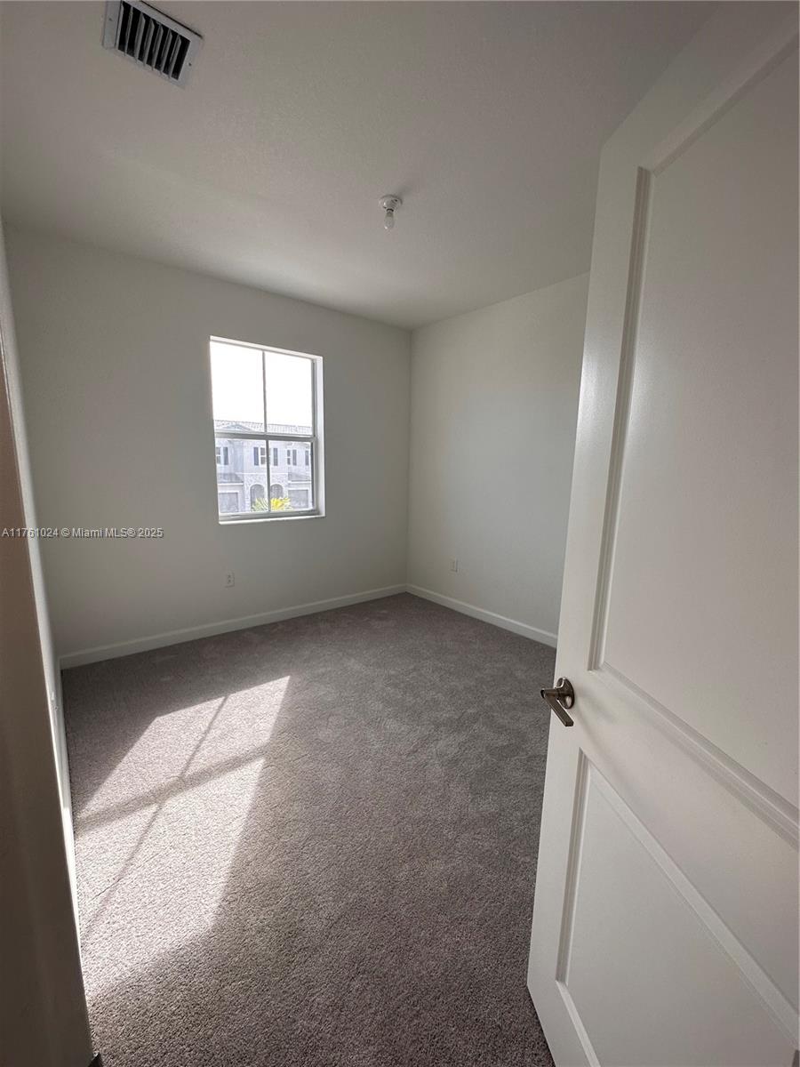 2637 Se 10th St 2637 Property Photo 17
