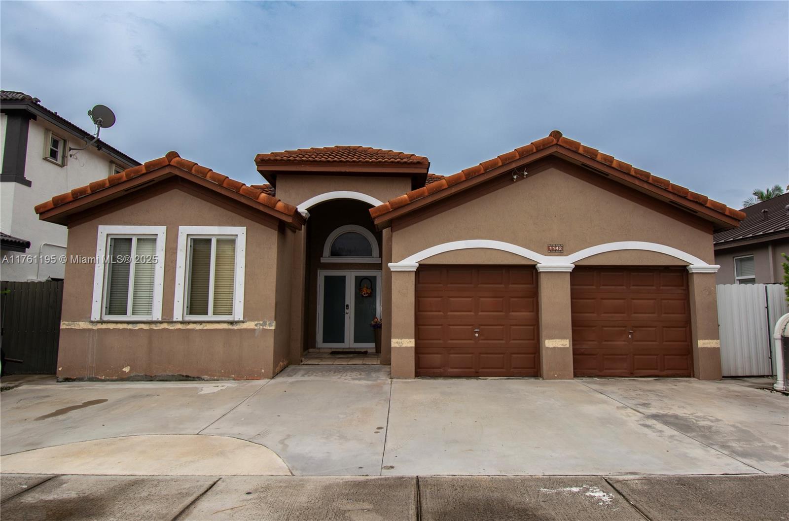 1142 Nw 135th Ct Property Photo