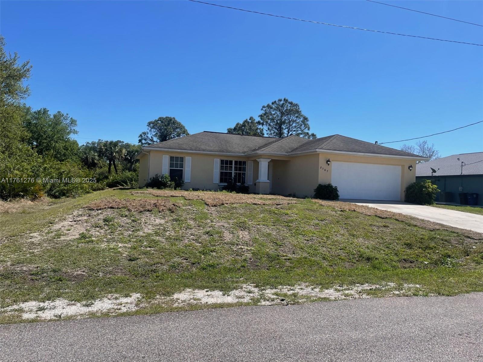2507 33rd St W Lehigh Acres Fl 33971 Property Photo 1