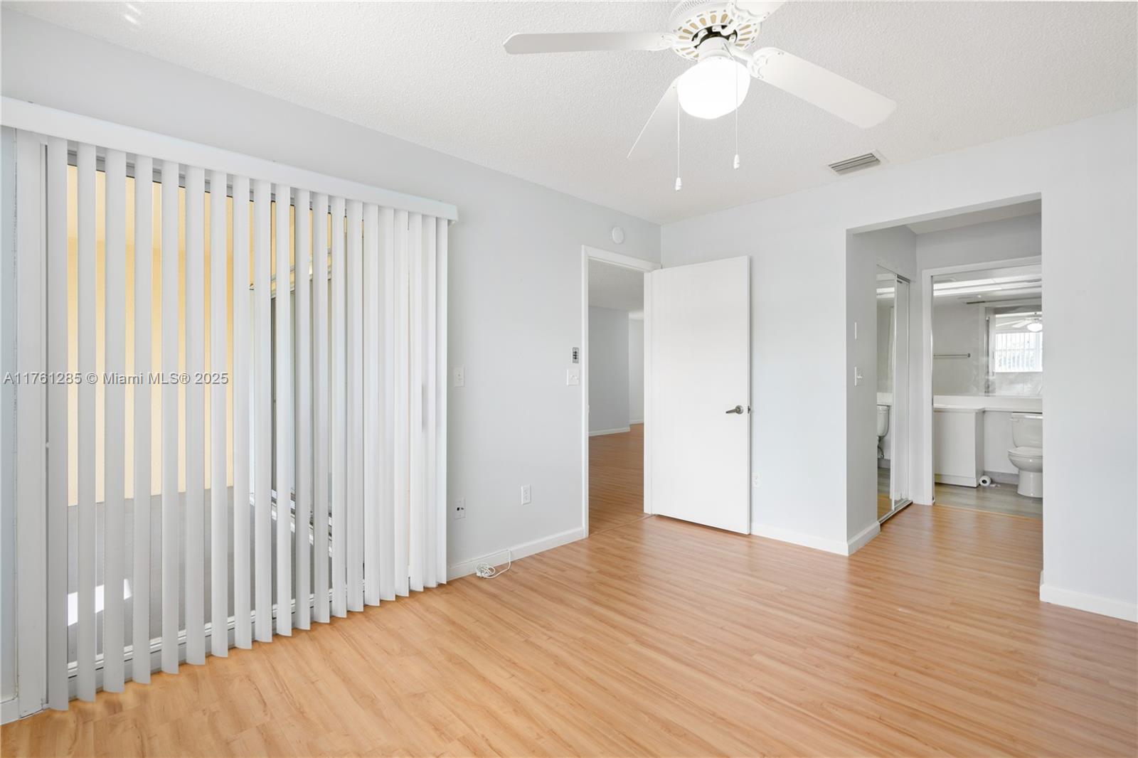 2264 Se 27th Dr 206-e Property Photo 6