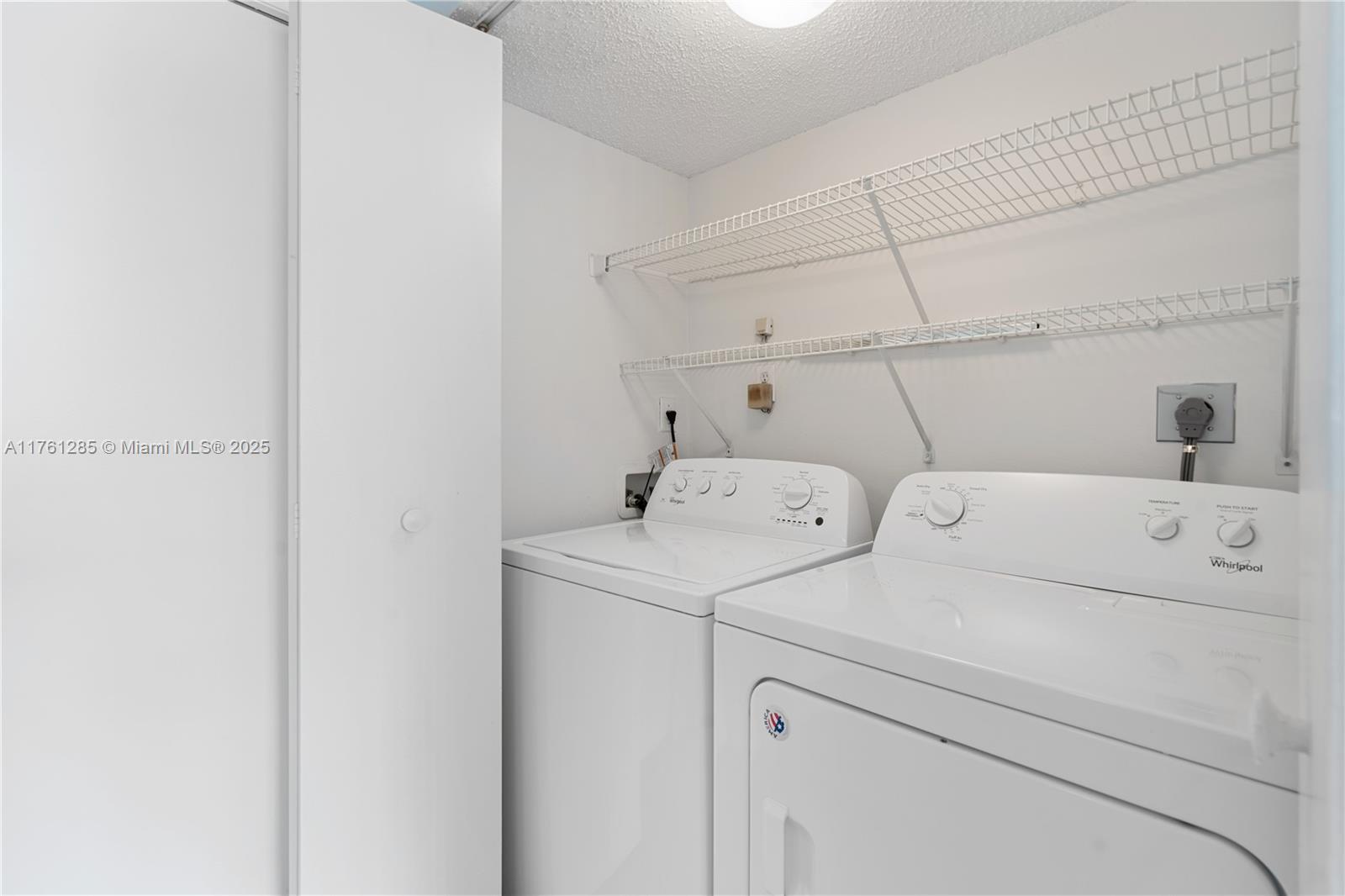 2264 Se 27th Dr 206-e Property Photo 10