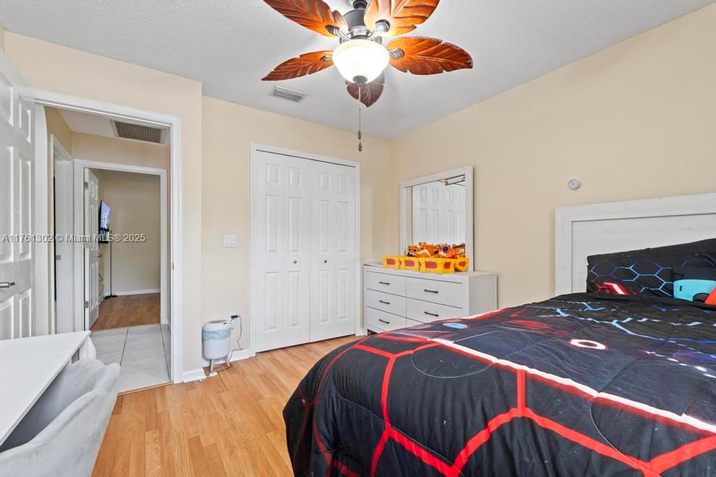 155 Kings Way Property Photo 28