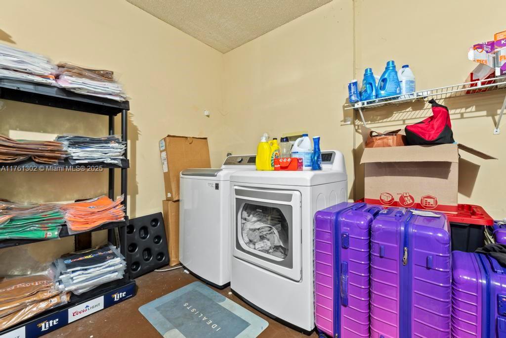 155 Kings Way Property Photo 33