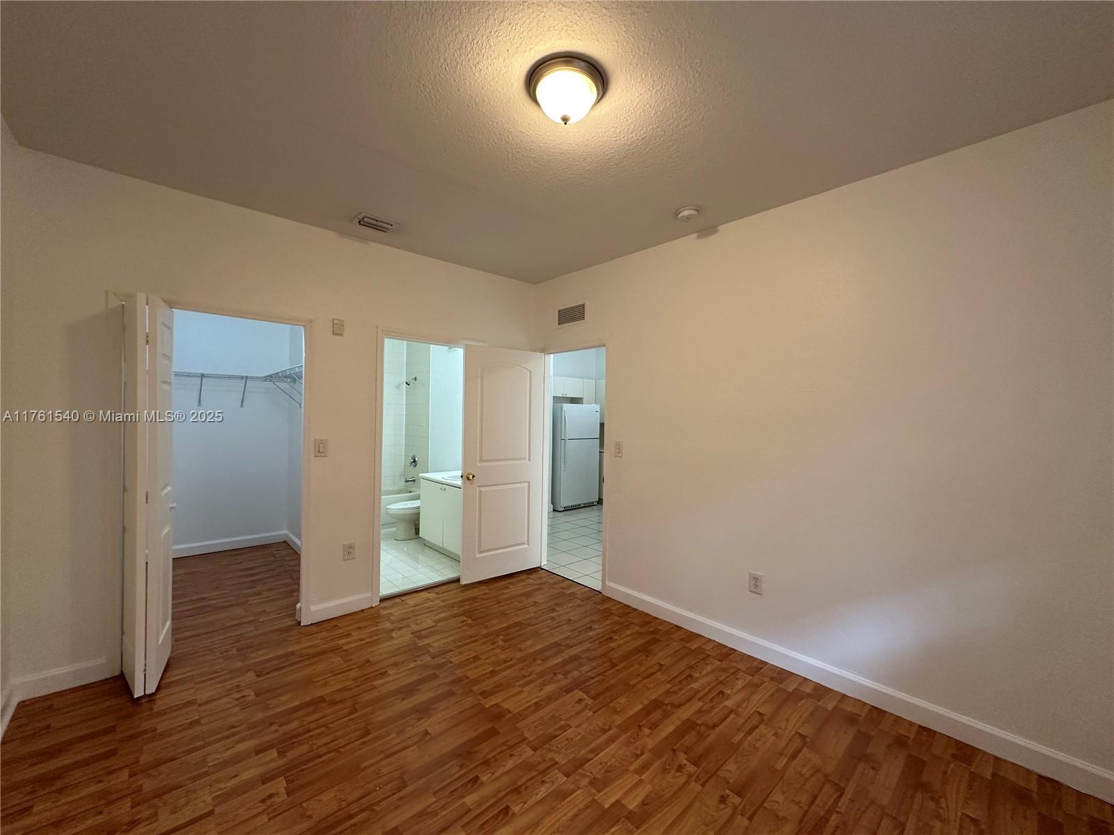 1663 Se 27th Dr 103 Property Photo 12