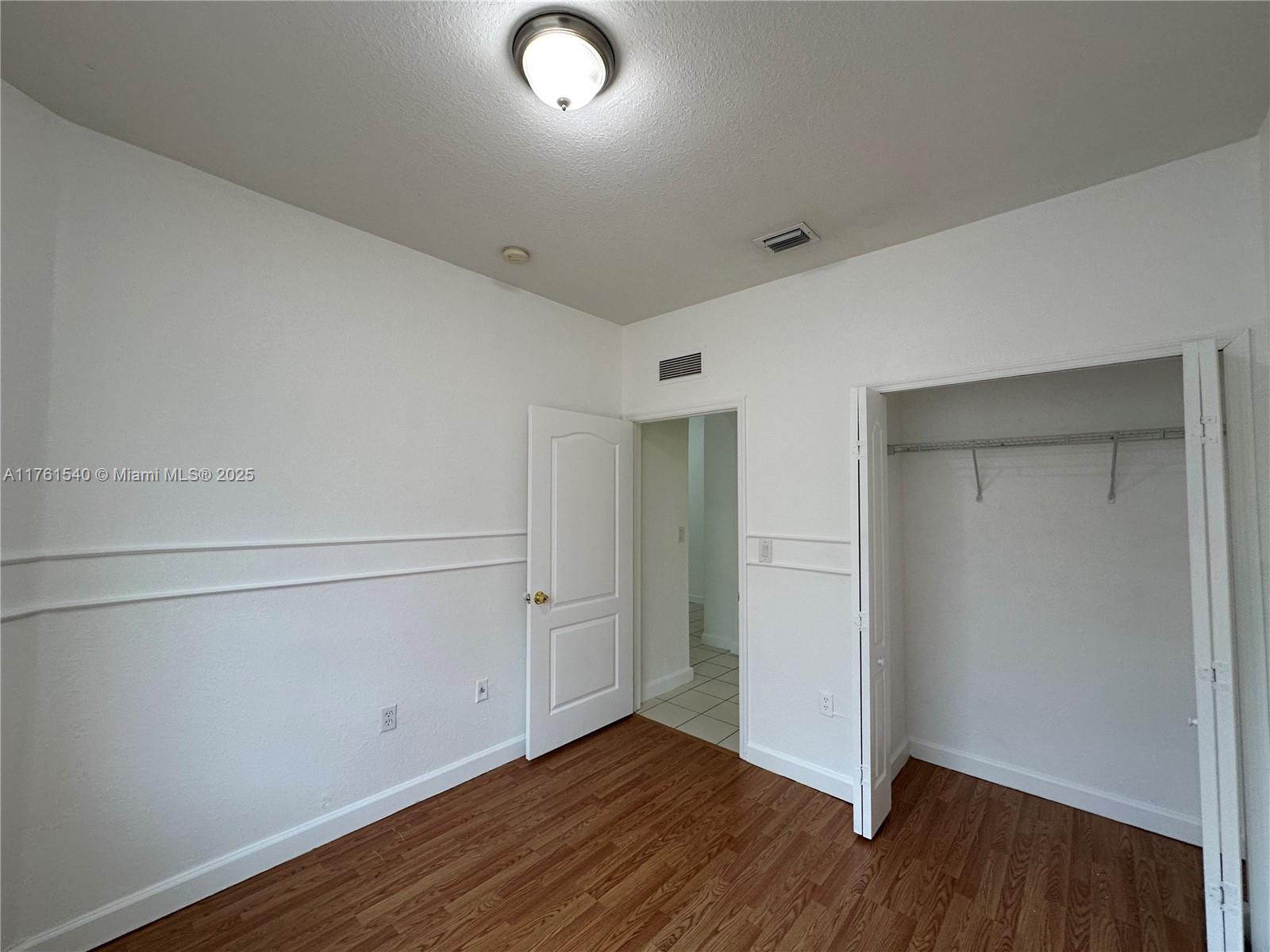 1663 Se 27th Dr 103 Property Photo 19