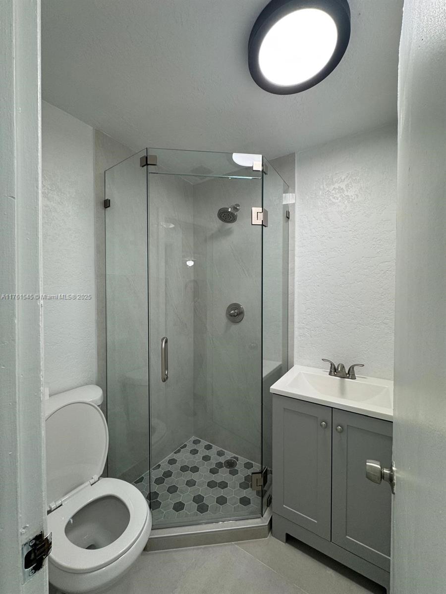 664 Colson Dr Property Photo 8