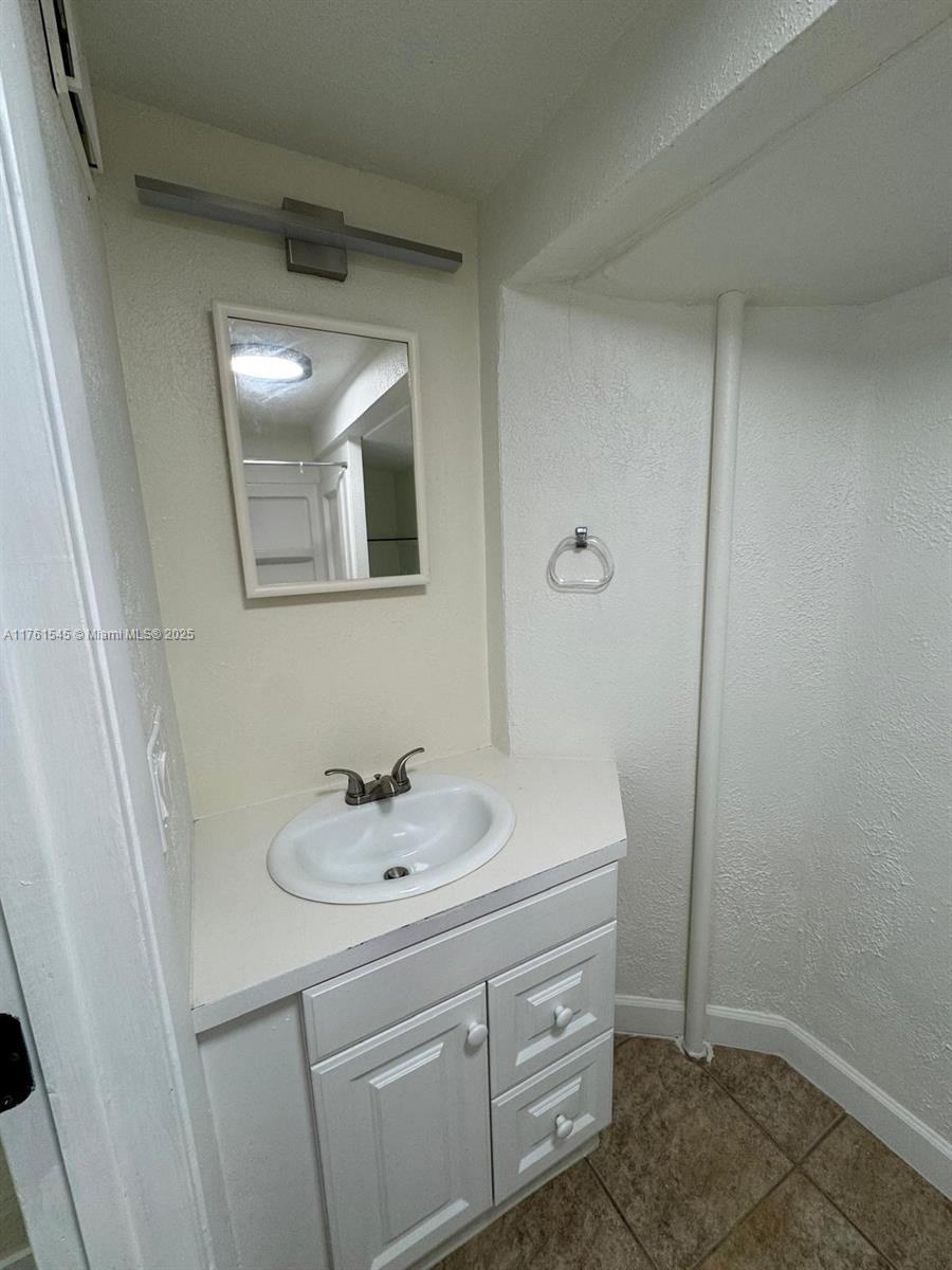 664 Colson Dr Property Photo 21
