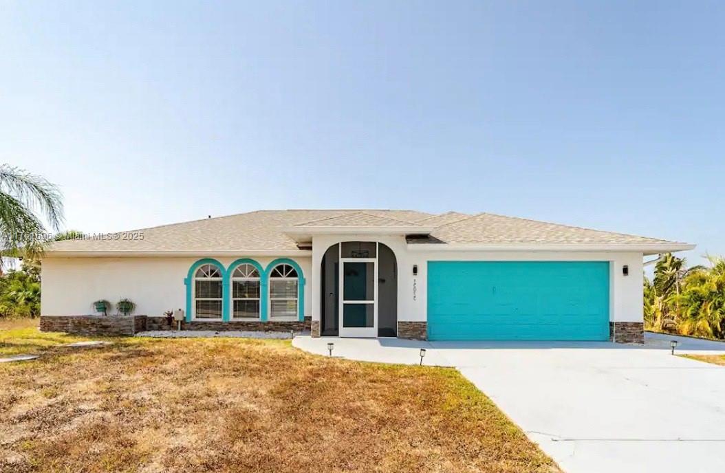 A11761696 Property Photo 1