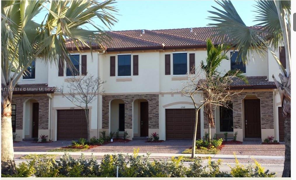 A11761874 Property Photo 1