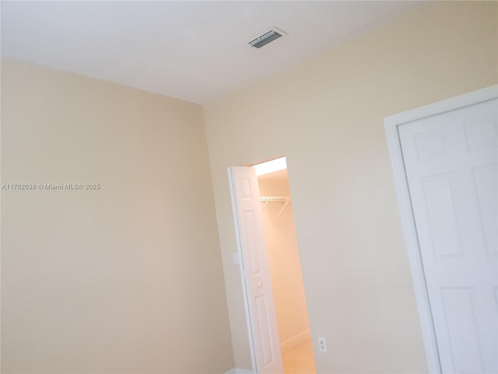 472 Ne 21st Ave Property Photo 14