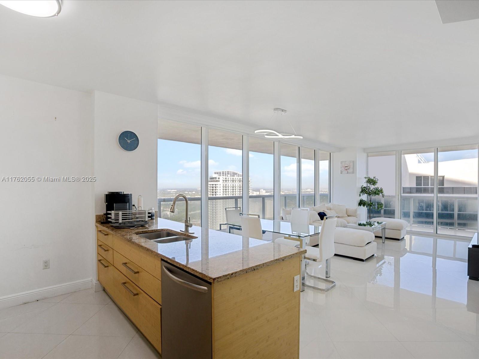 1830 S Ocean Dr 4508 Property Photo 5