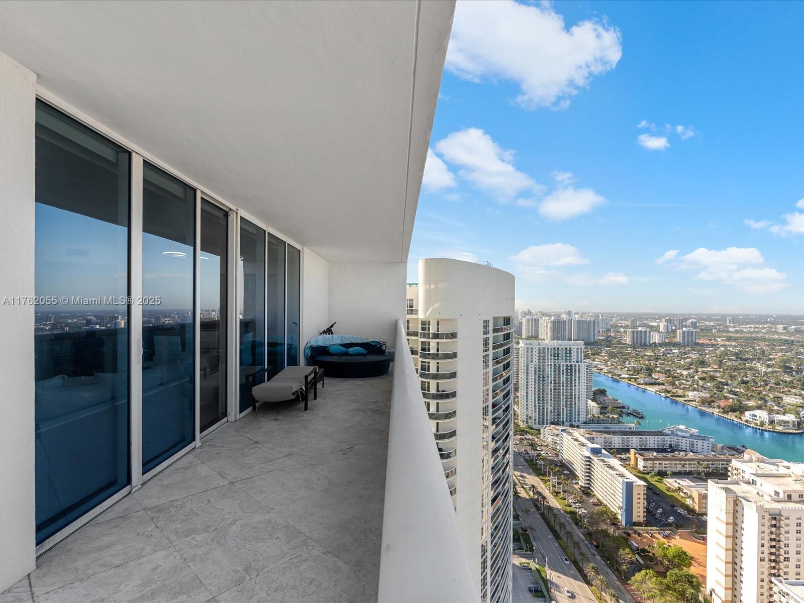 1830 S Ocean Dr 4508 Property Photo 37