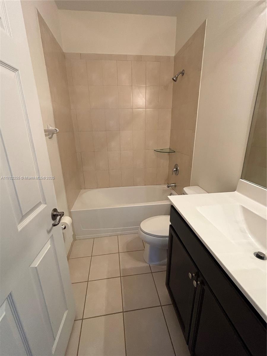 11489 Sw 248th Ter Property Photo 6