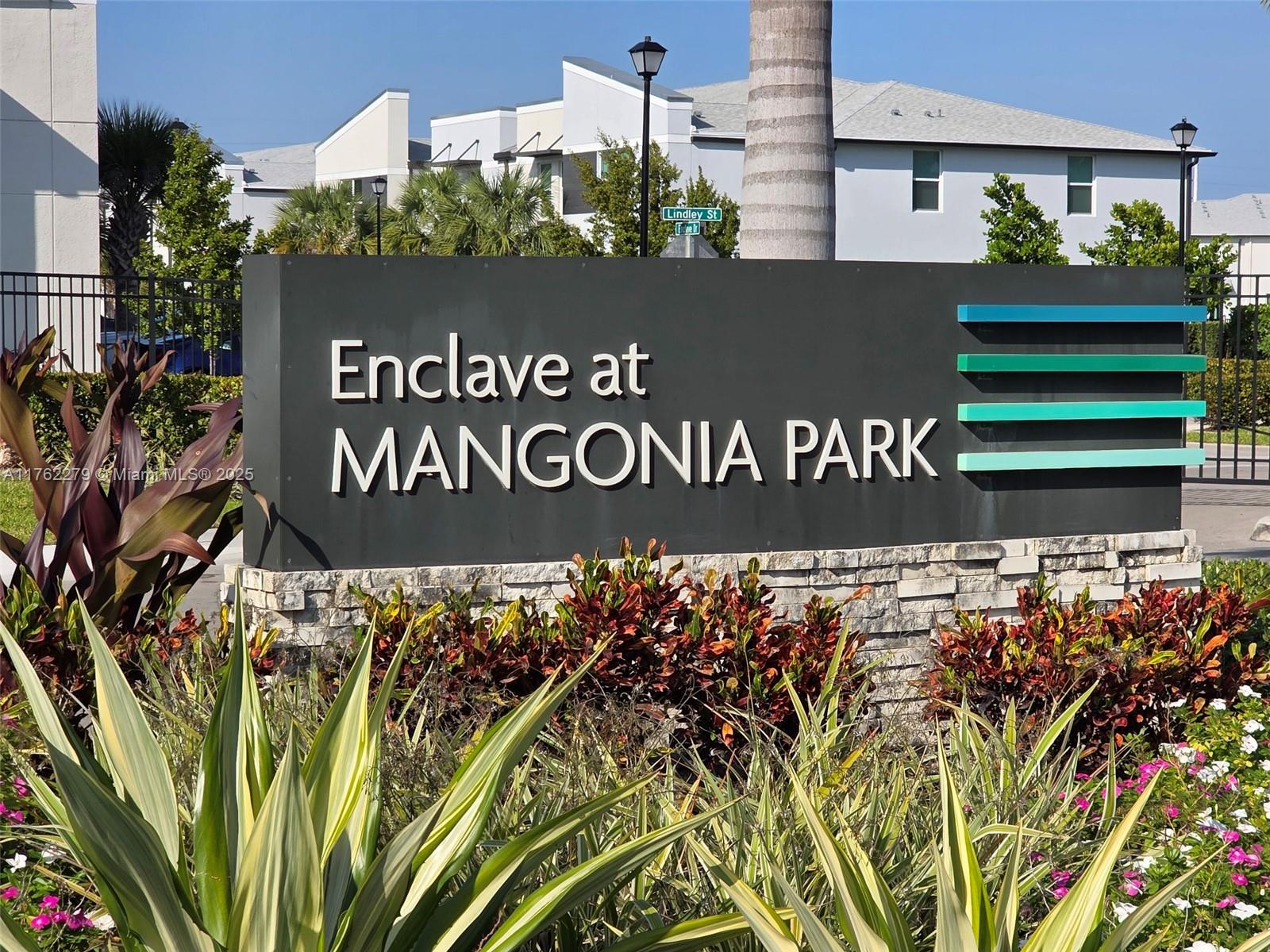 Mangonia Park Real Estate Listings Main Image