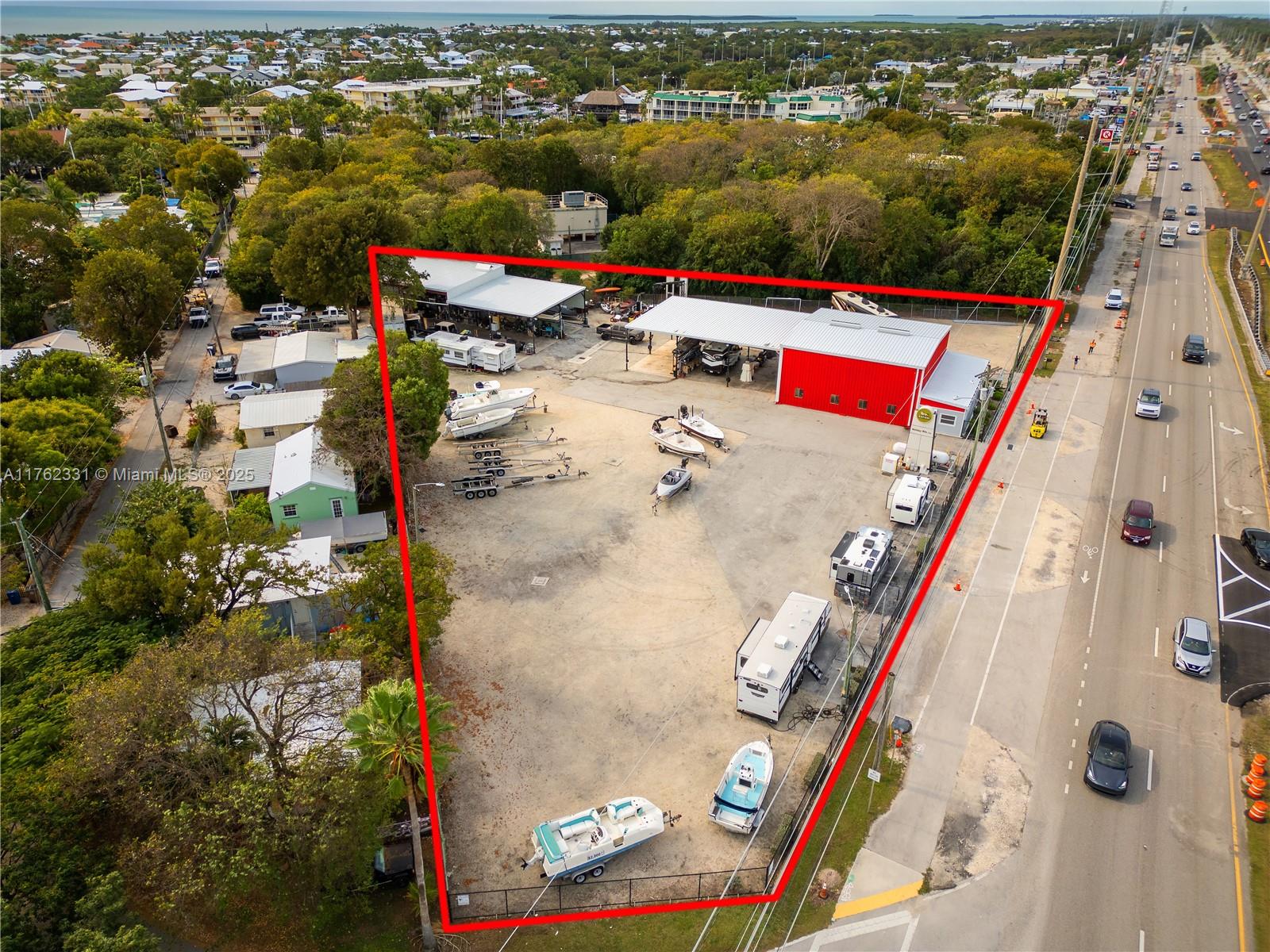 100099 Overseas Hwy Property Photo 4