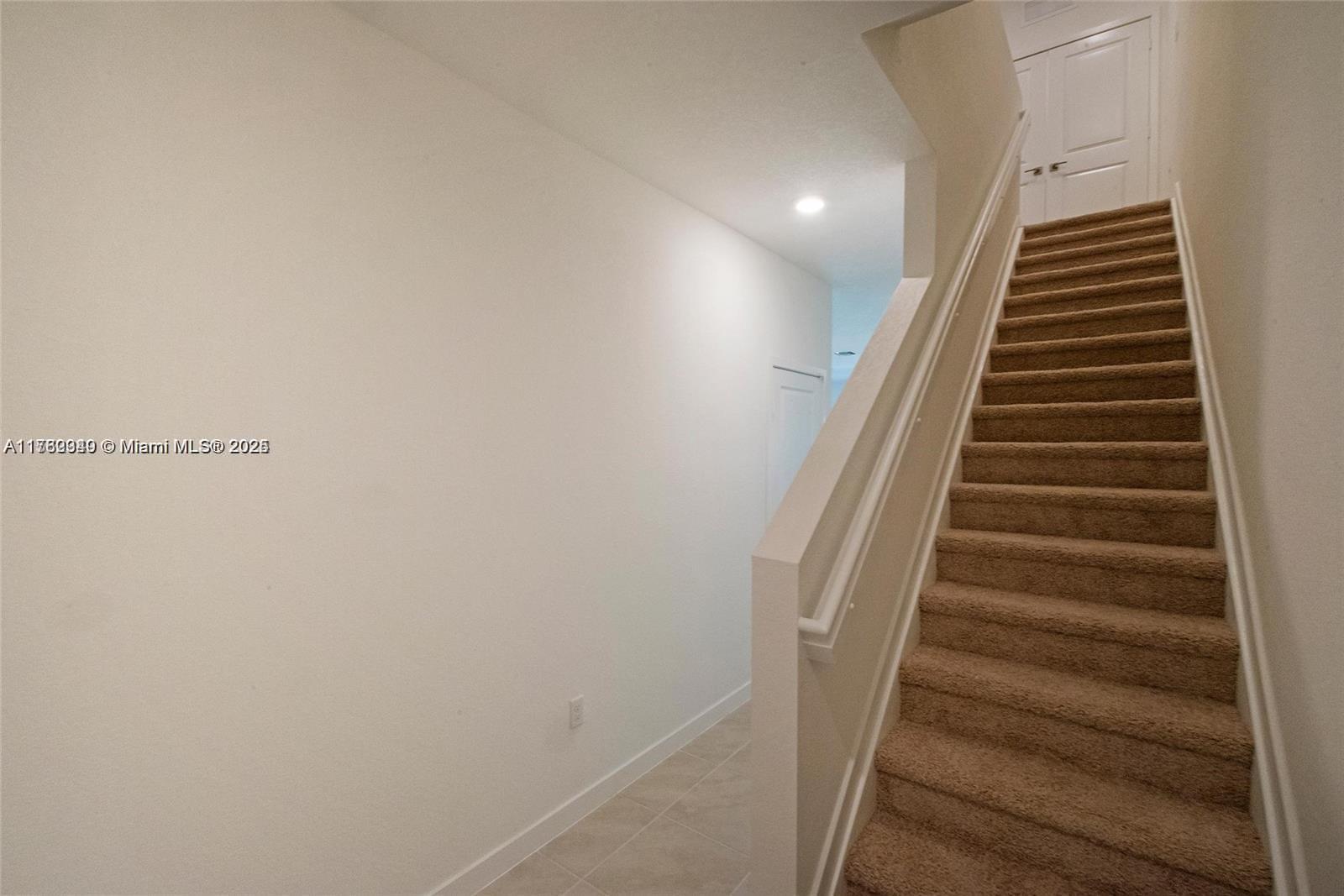 766 Sw 12th Street Property Photo 7