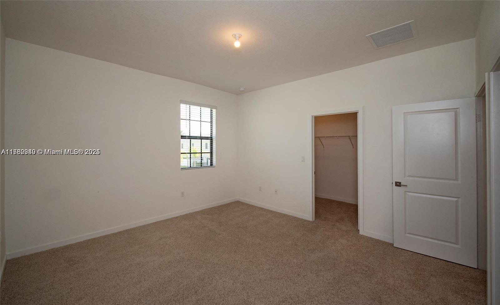 766 Sw 12th Street Property Photo 9