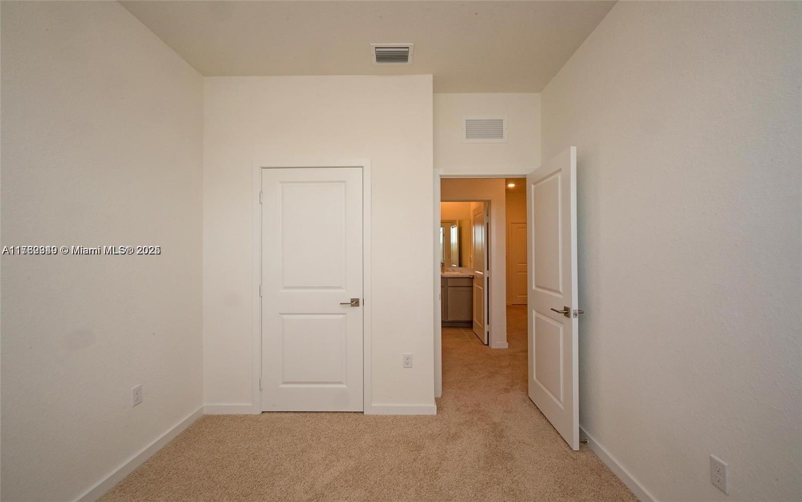 766 Sw 12th Street Property Photo 13