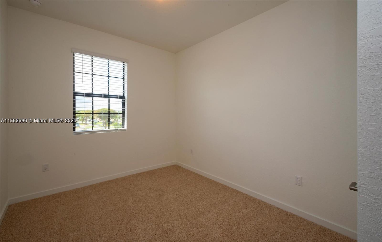 766 Sw 12th Street Property Photo 16