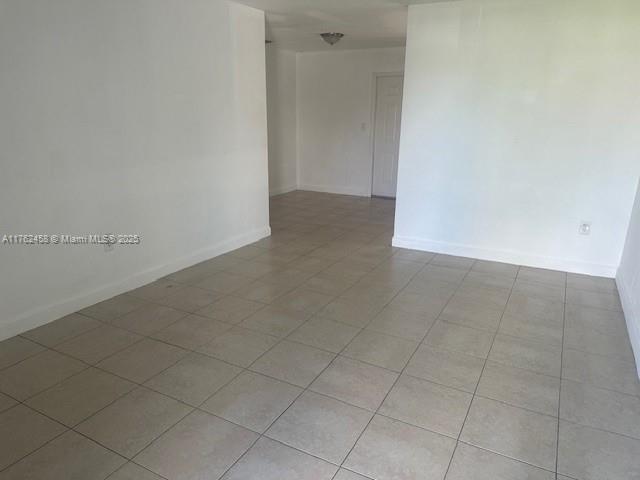 7571 Venetian St B Property Photo 2