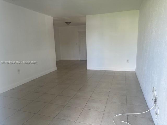 7571 Venetian St B Property Photo 3