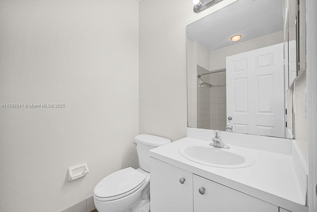 1477 Ne 40th Rd Property Photo 49