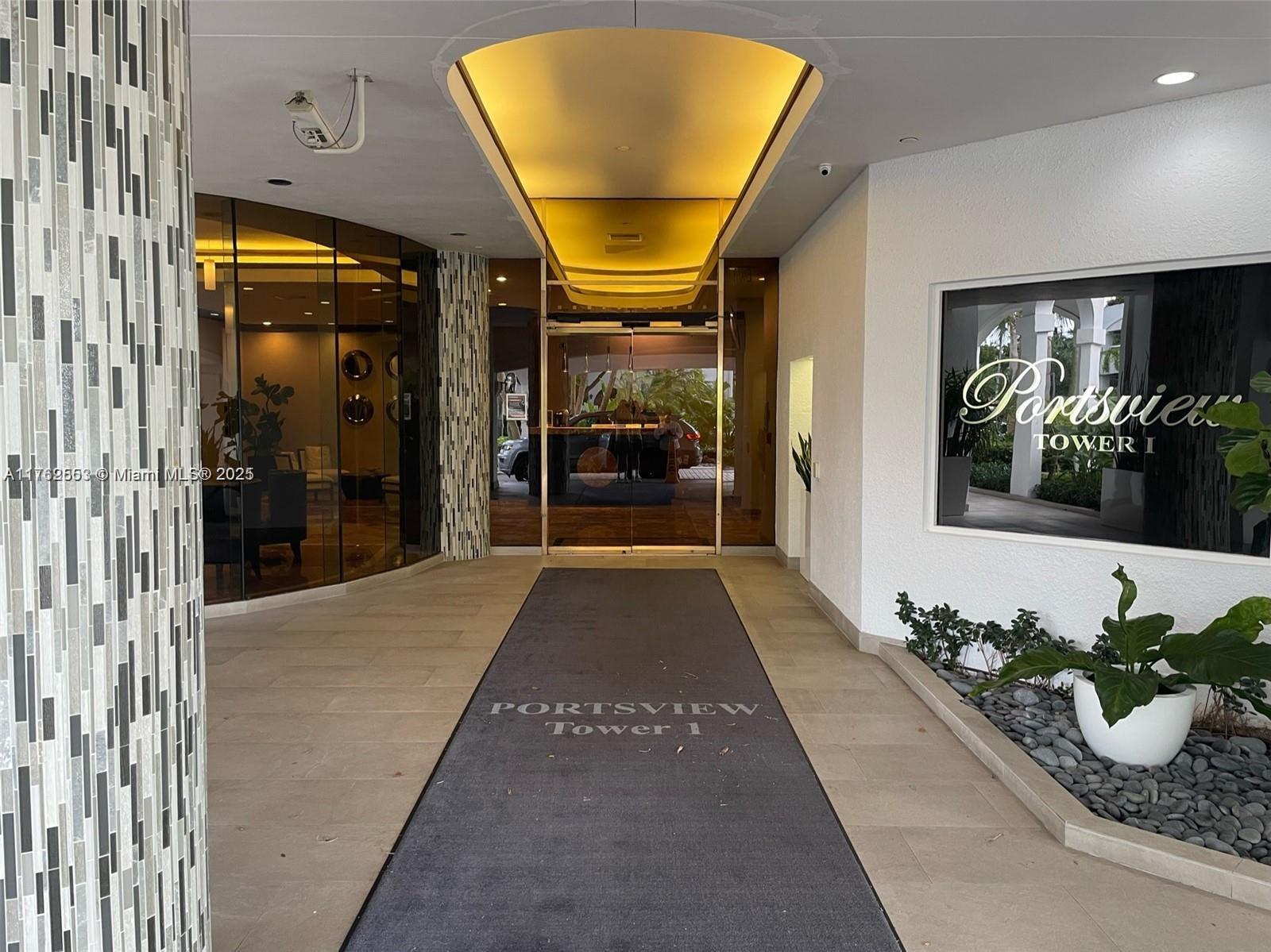 3610 Yacht Club Dr 401 Property Photo 17