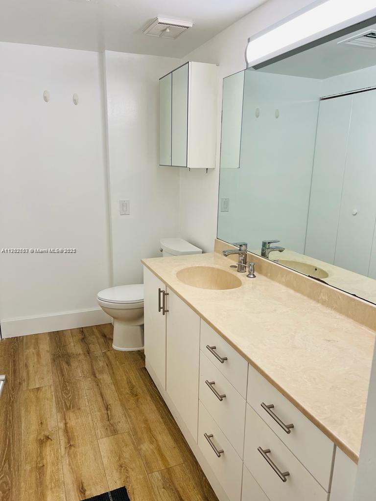 3610 Yacht Club Dr 401 Property Photo 36