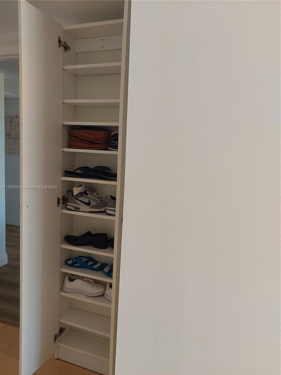 3610 Yacht Club Dr 401 Property Photo 38