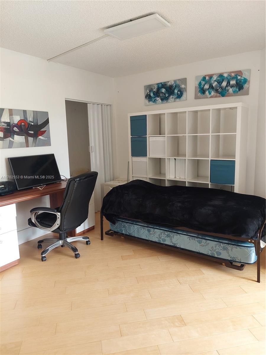 3610 Yacht Club Dr 401 Property Photo 41