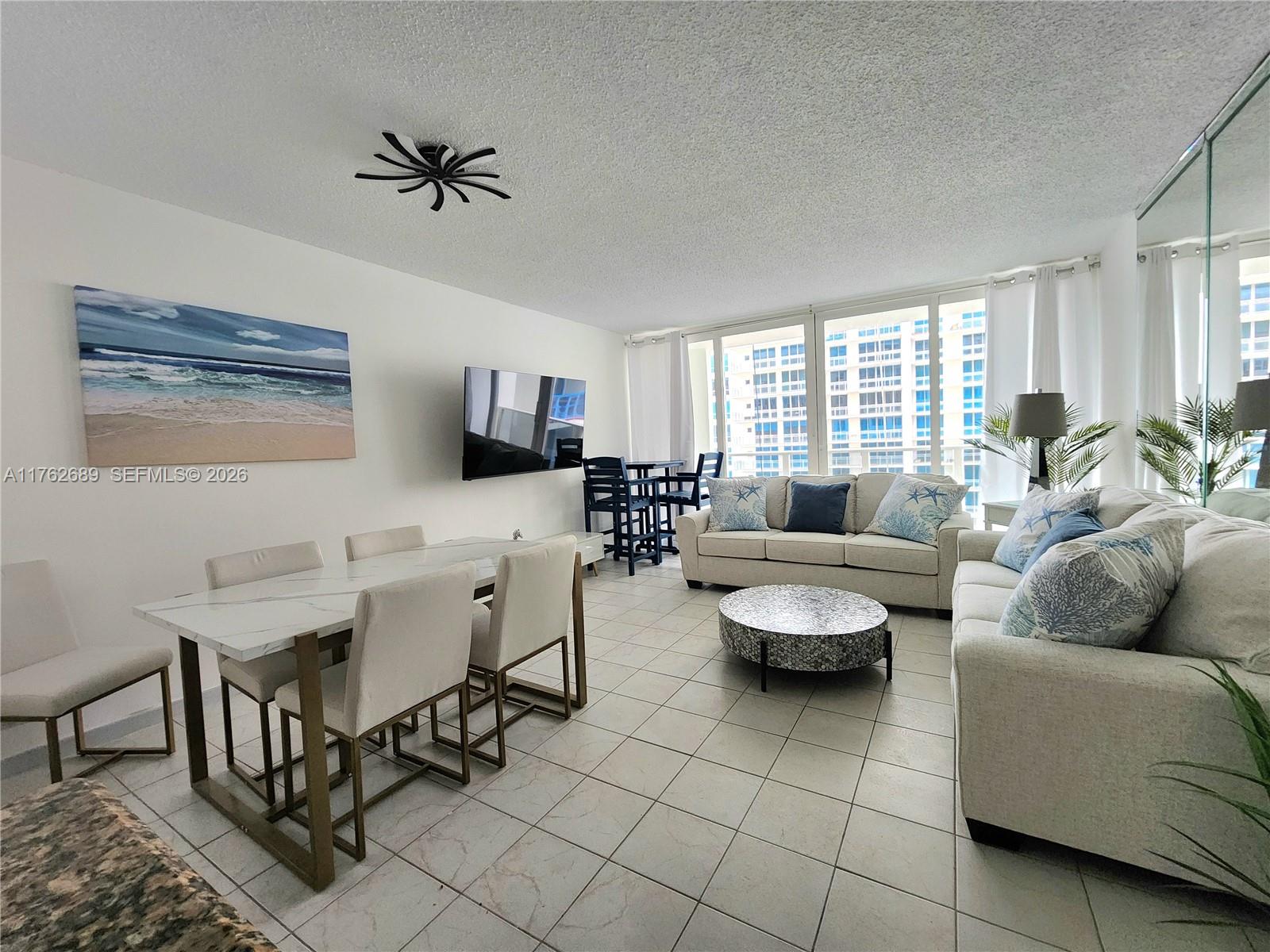 3505 S Ocean Dr 819 Property Photo 4