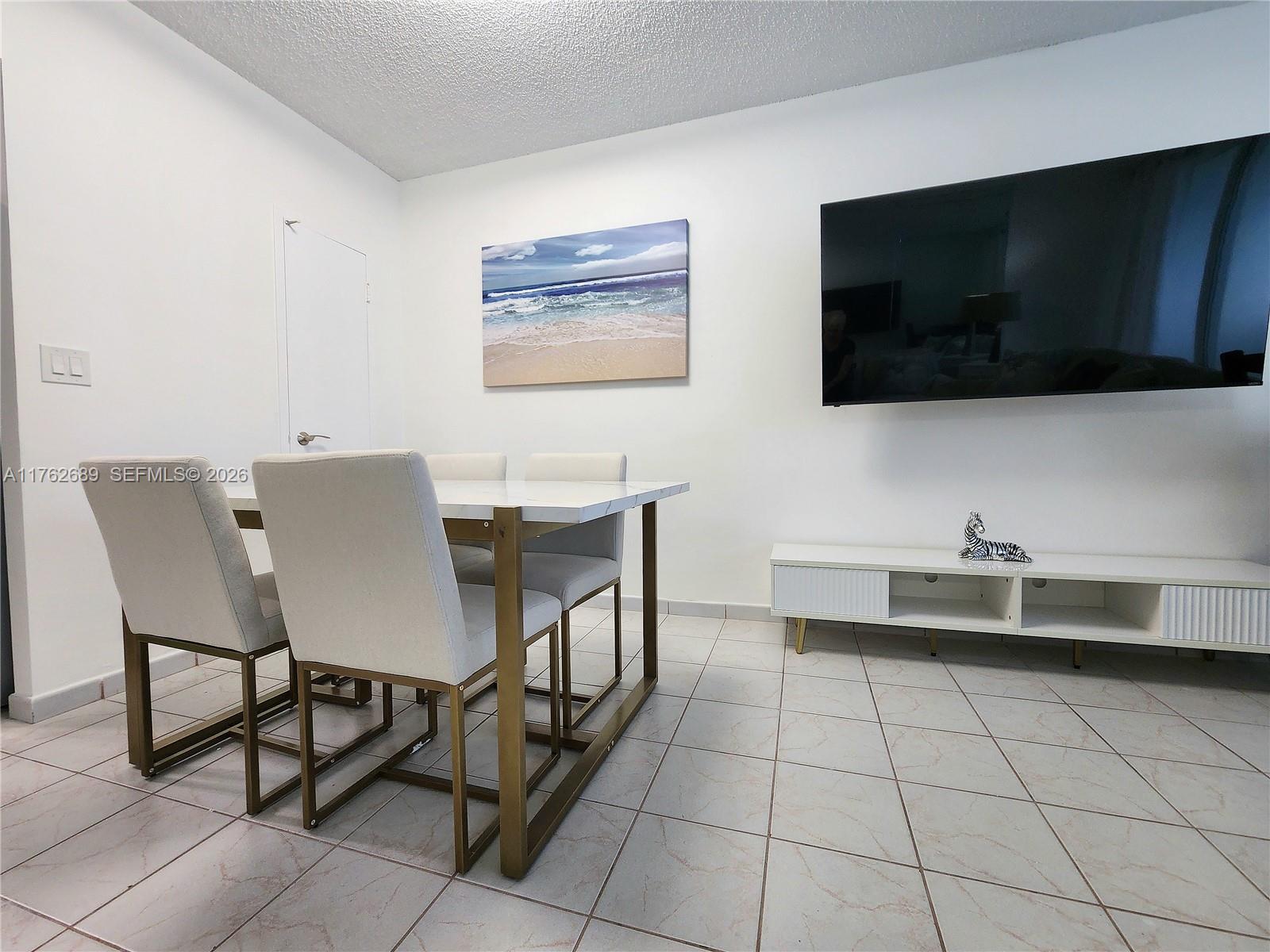 3505 S Ocean Dr 819 Property Photo 5