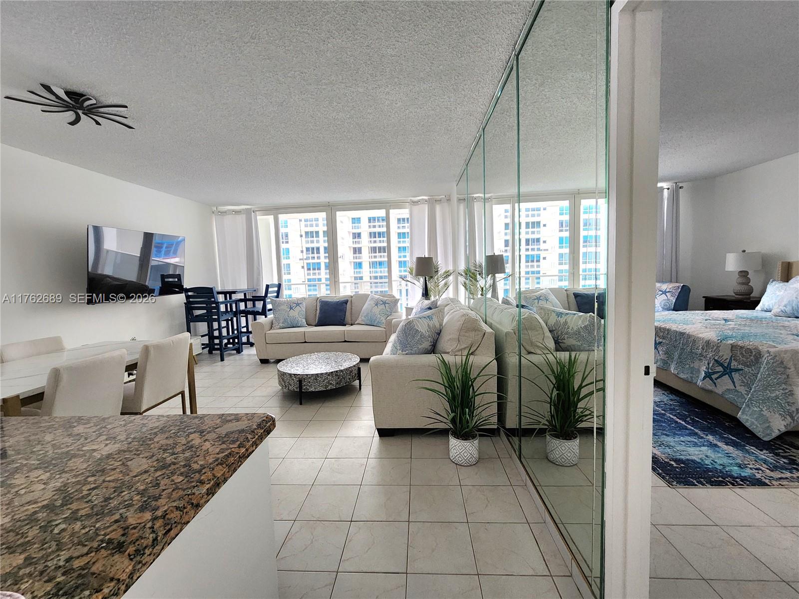 3505 S Ocean Dr 819 Property Photo 8