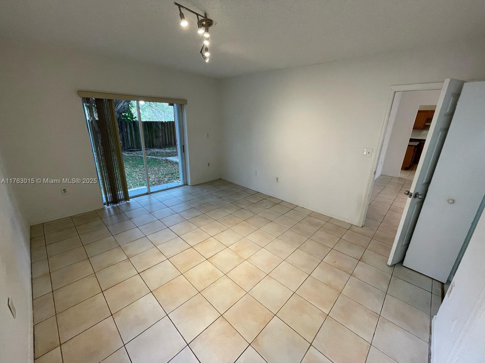 11783 Sw 272nd Ter Property Photo 16