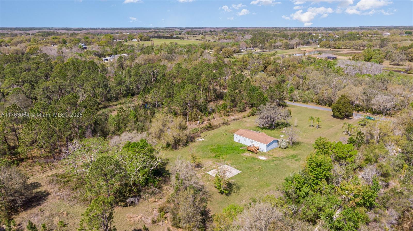 7322 Groveland Farms Rd Property Photo